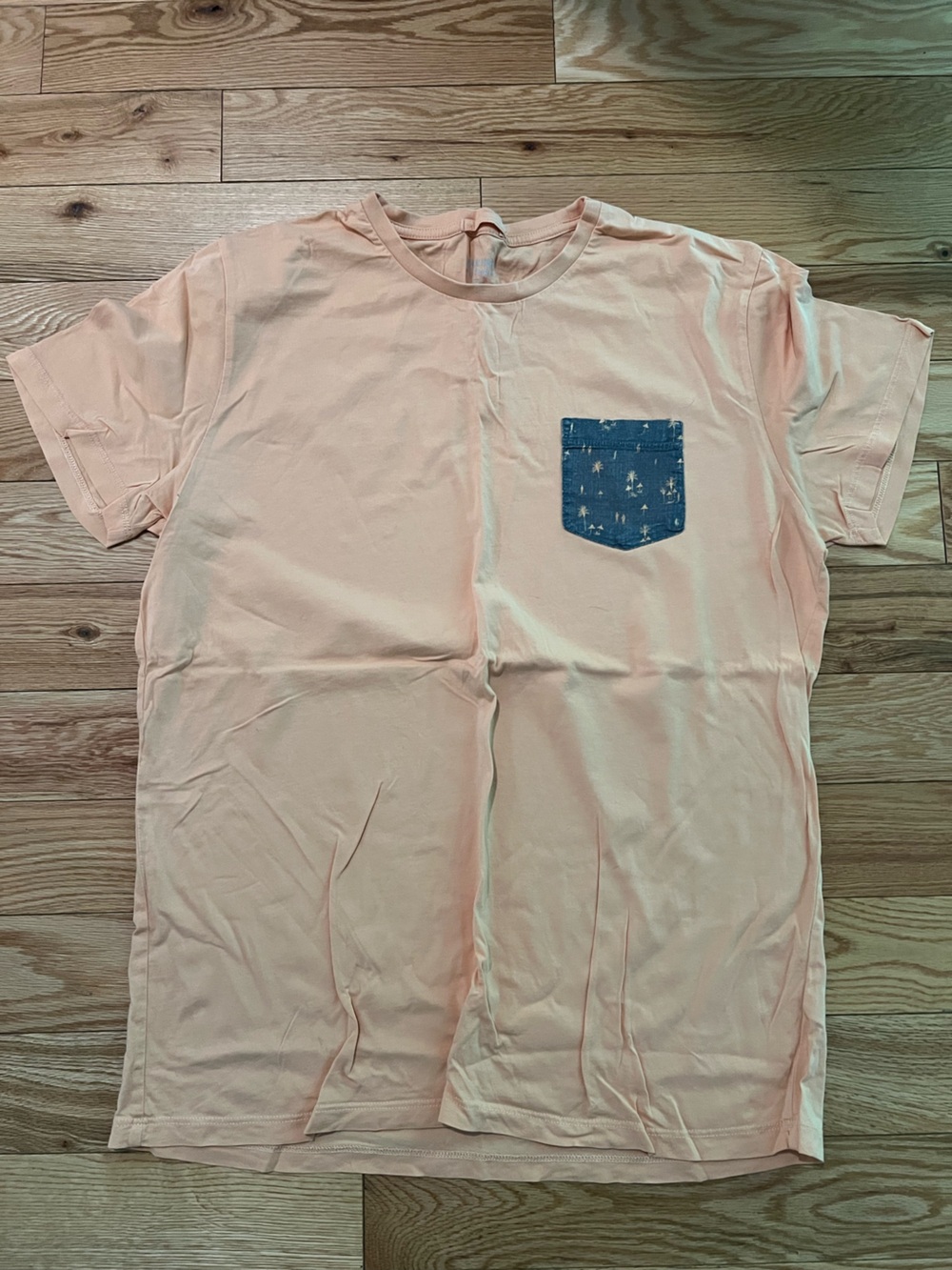 Marine Layer Pocket Tee Size M/L